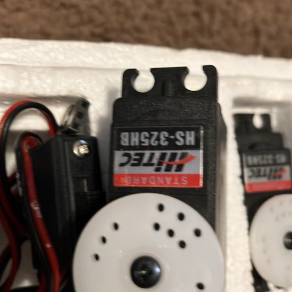 Hi Tec Laser 4 & 6 Digital proportional FM Radio control systems still New - Picture 4 of 6